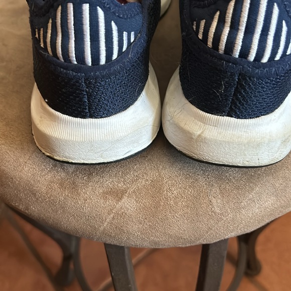 Adidas- Kids size 5 - Picture 3 of 8